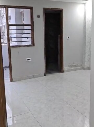 Bathroom in 3 BHK Builder Floor at RPS Palm Drive, Sector 88 – for Sale