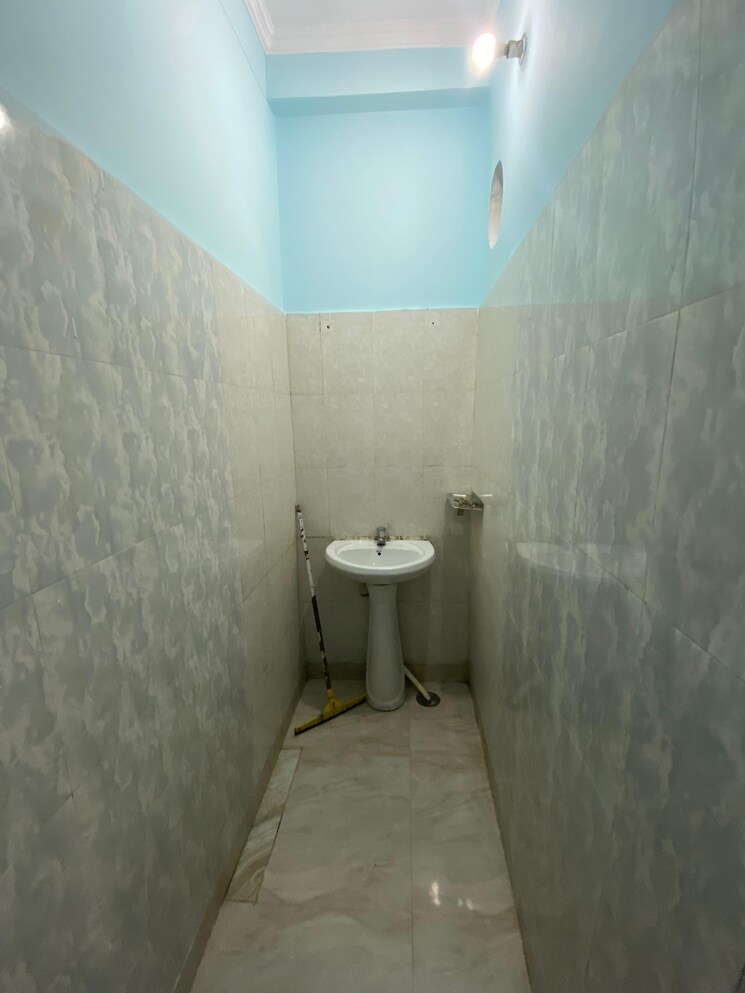 Bathroom, faizabad road 3 Bedroom 1200 Sq.Ft. Independent House In Faizabad Road Lucknow 8639762