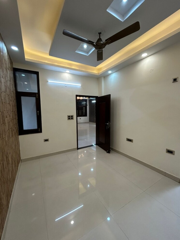 Room, vasundhara sector 3 3 Bedroom 153 Sq.Mt. Builder Floor In Vasundhara Sector 3 Ghaziabad 8639835