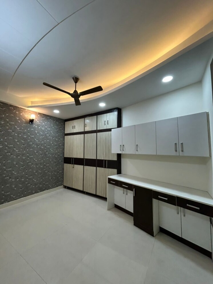 Kitchen, vasundhara sector 3 3 Bedroom 153 Sq.Mt. Builder Floor In Vasundhara Sector 3 Ghaziabad 8639835
