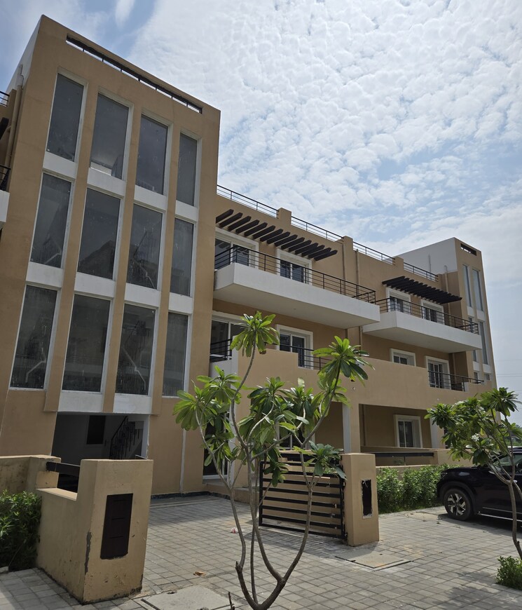 Nearby, sector 84 3 Bedroom 1510 Sq.Ft. Builder Floor In Sector 84 Faridabad 8639841