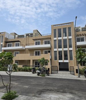 3 BHK Builder Floor – Nearby View at Sector 84 - for Sale