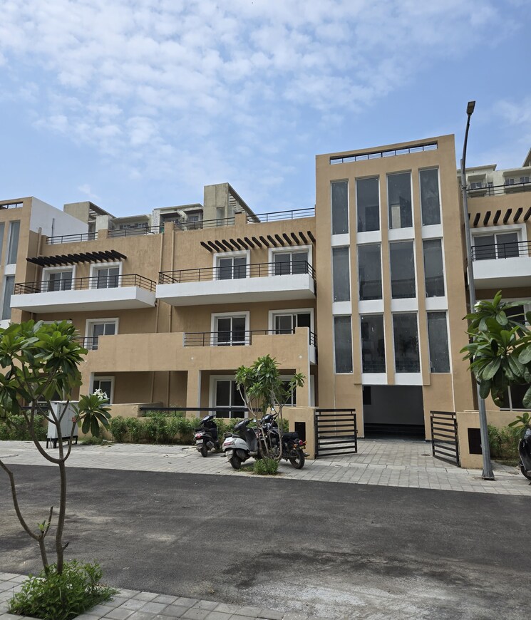 Nearby, sector 84 3 Bedroom 1510 Sq.Ft. Builder Floor In Sector 84 Faridabad 8639841