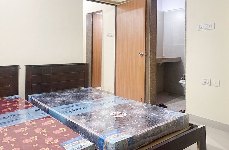 Bedroom, kasarvadavali Pg For Boys In Kasarvadavali 8639874