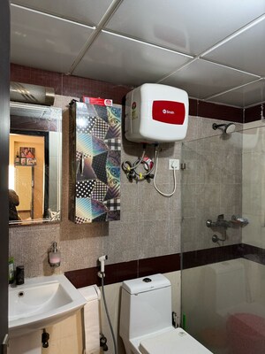 Master Bedroom in 3 BHK Apartment at Ajnara Daffodil, Sector 137 – for Sale