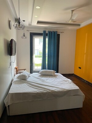 Bedroom in 6+ BHK Villa at Bhati Village – for Sale