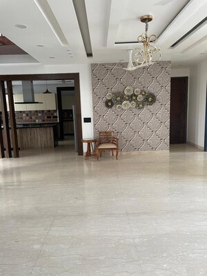 Room in 6+ BHK Villa at Bhati Village – for Sale