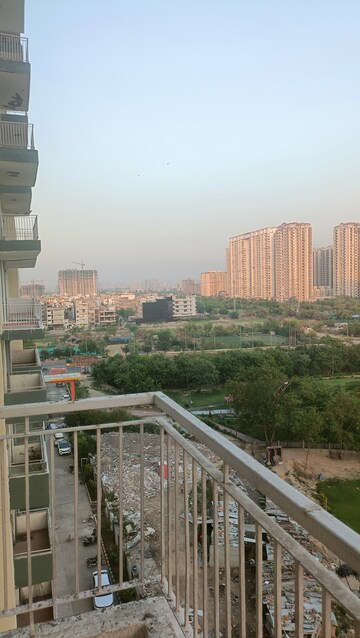 4 BHK Apartment – Exterior View View at AVS Orchard, Sector 77 - for Rent