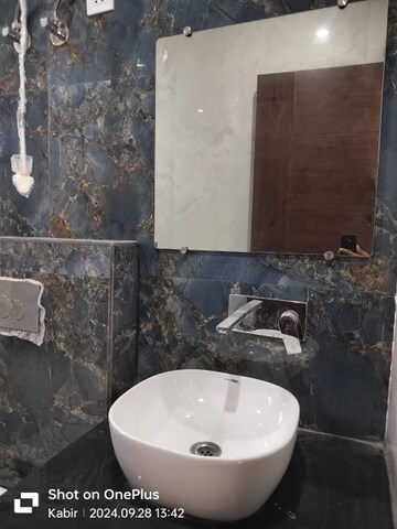 Bathroom in 2 BHK Builder Floor at Sector 46 – for Rent