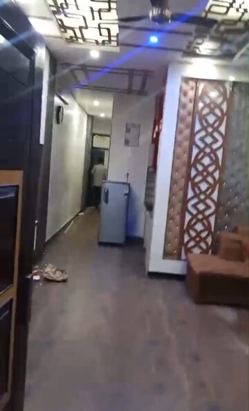 Living Room in 1 BHK Apartment at Laxmi Nagar – for Rent