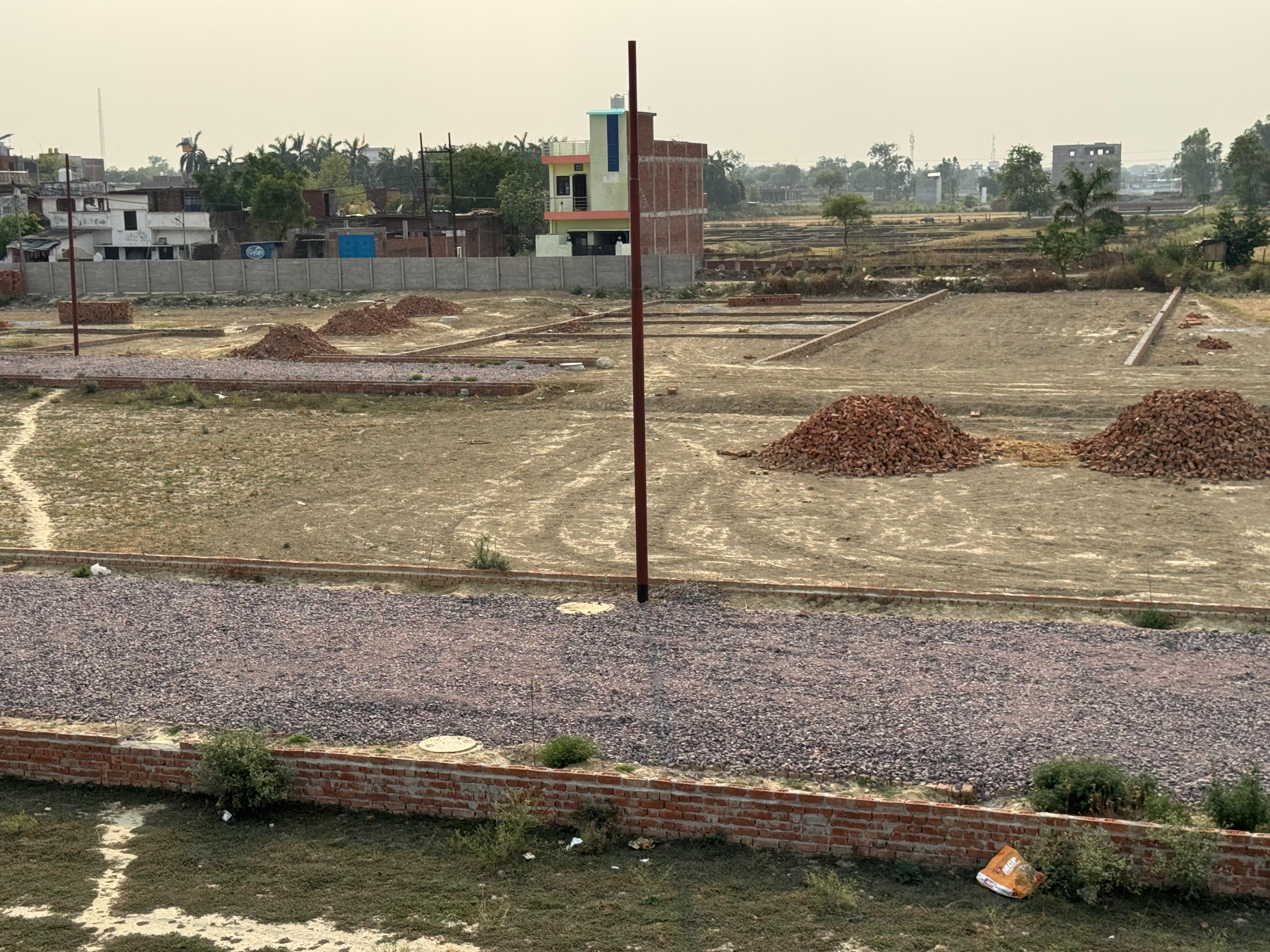 Plot For Sale in Paradise Town