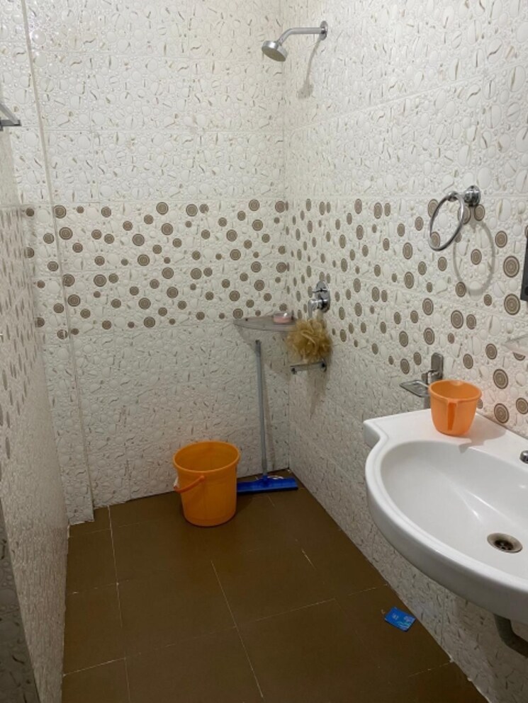 Bathroom, sector 47 2 Bedroom 900 Sq.Ft. Builder Floor In Sector 47 Gurgaon 8640193