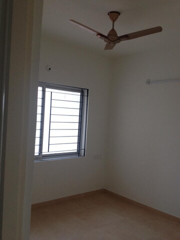 Room in 3 BHK Apartment at Nitesh Hyde Park, Bannerghatta Road – for Rent