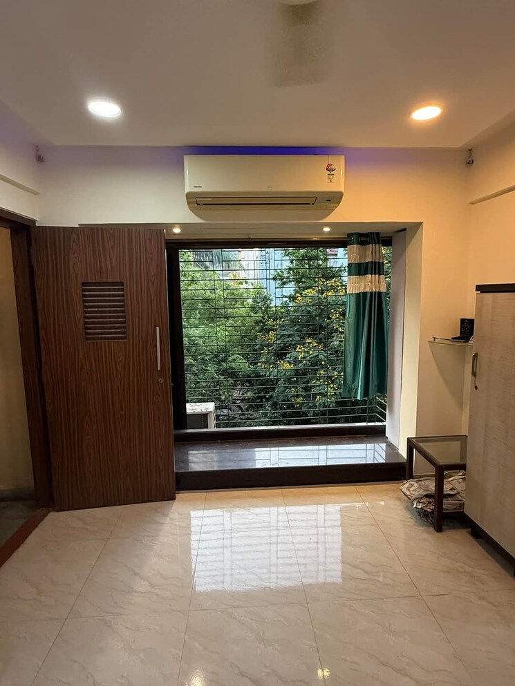 Room, lokhandwala complex 1 Bedroom 410 Sq.Ft. Apartment In Lokhandwala Complex Mumbai 8640240