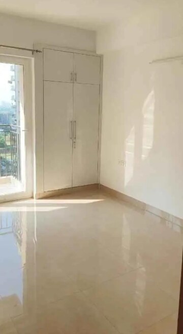 2 BHK Apartment For Rent in ATS Happy Trails, Sector 10 Greater Noida