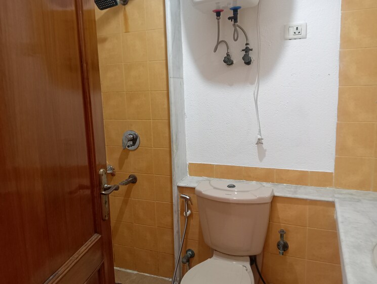 Bathroom, ats-green-village 3 Bedroom 1500 Sq.Ft. Apartment In Sector 93a Noida 8640416