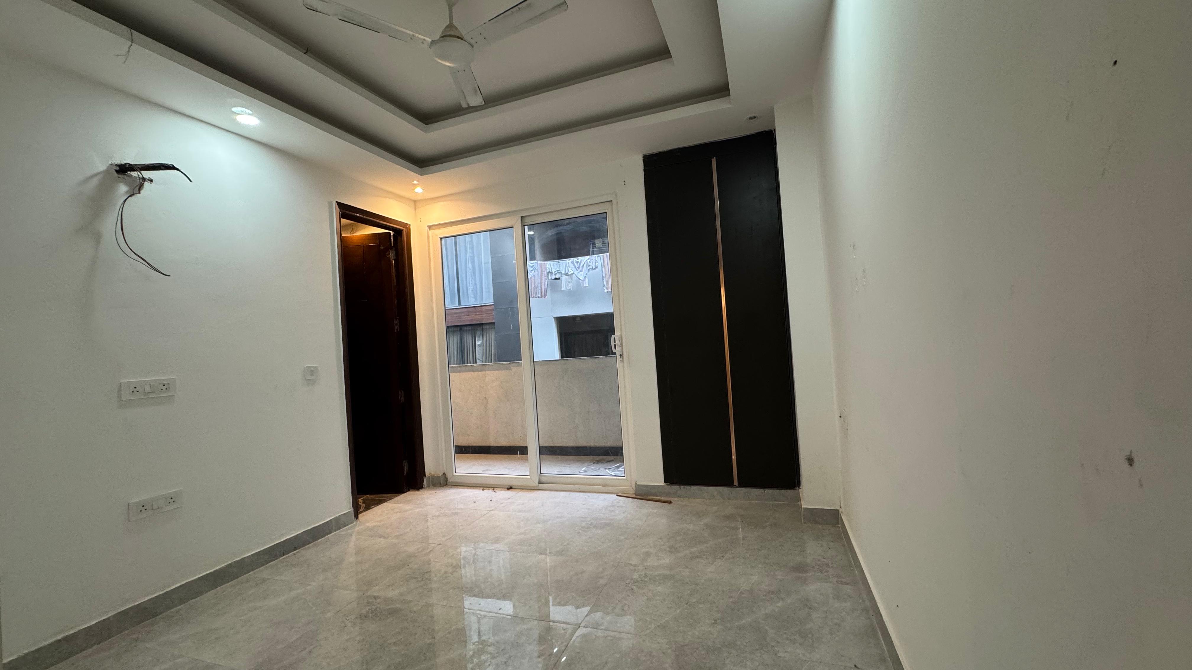 2 BHK + Servant Room Apartment For Rent in Palm Residency Chhatarpur