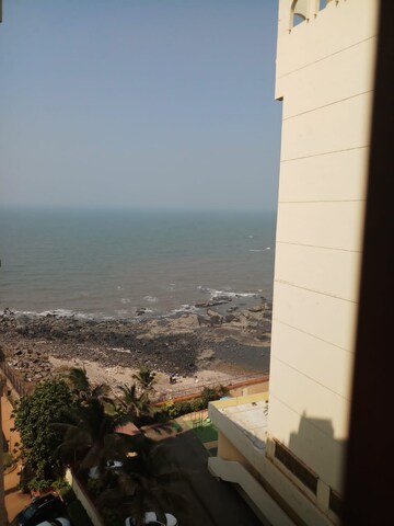 2 BHK Apartment – Exterior View View at Nepean Sea Road - for Rent