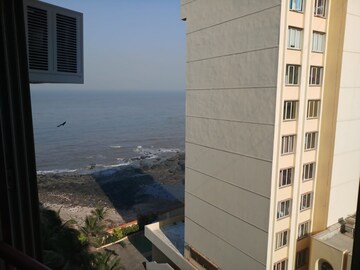2 BHK Apartment – Exterior View View at Nepean Sea Road - for Rent