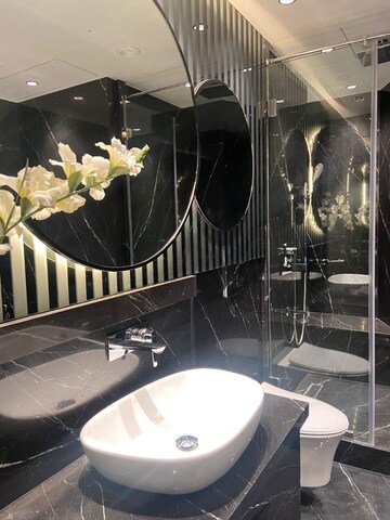 Bathroom in 2 BHK Apartment at Shapoorji Pallonji The Imperial, Tardeo – for Rent