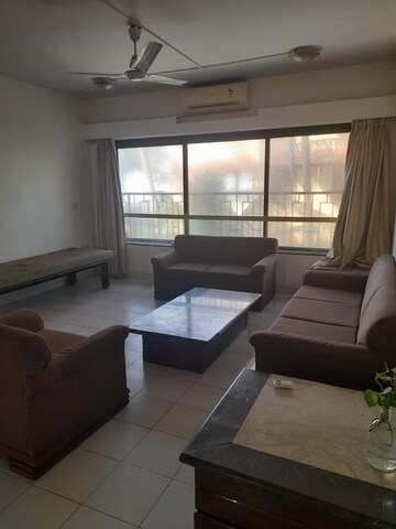 Living Room in 3 BHK Apartment at Walkeshwar – for Rent