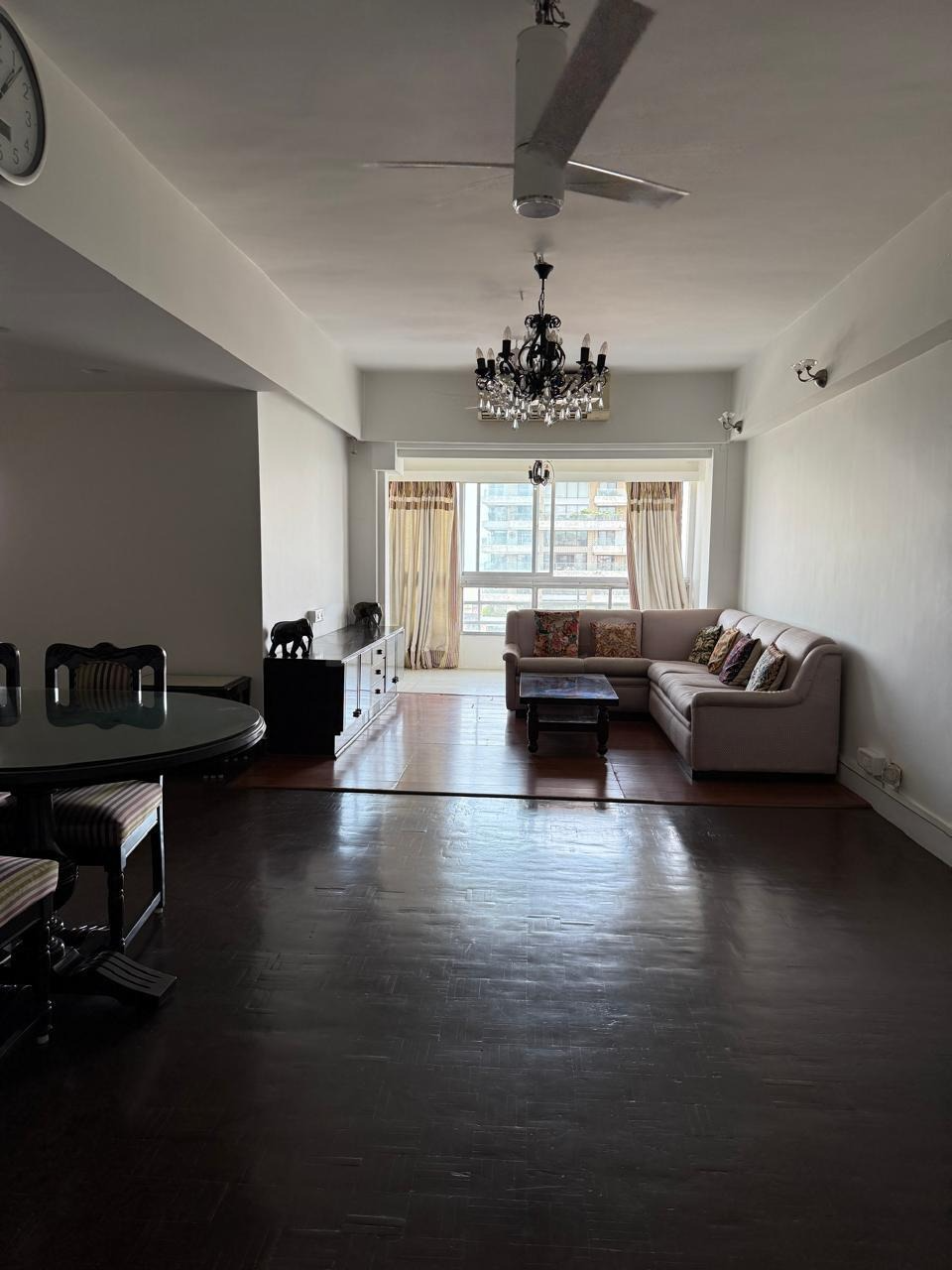 3 BHK + Pooja Room,Servant Room 1300 Sq.Ft. Apartment in Palm Springs Cuffe Parade