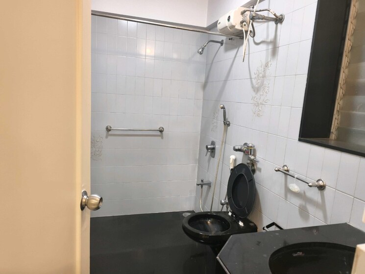Bathroom, basant-apartment-cuffe-parade 3 Bedroom 1562 Sq.Ft. Apartment In Cuffe Parade Mumbai 8640486