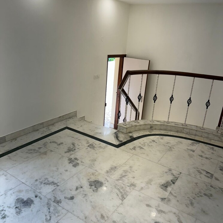 Room, tara-apartments 3 Bedroom 1800 Sq.Ft. Apartment In Tughlakabad Extension Delhi 8640519