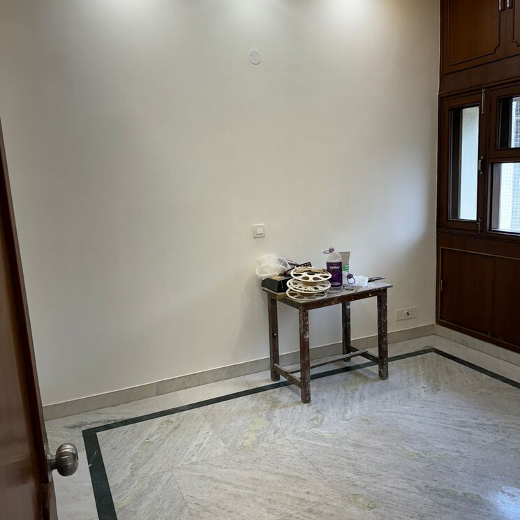 Room, tara-apartments 3 Bedroom 1800 Sq.Ft. Apartment In Tughlakabad Extension Delhi 8640519