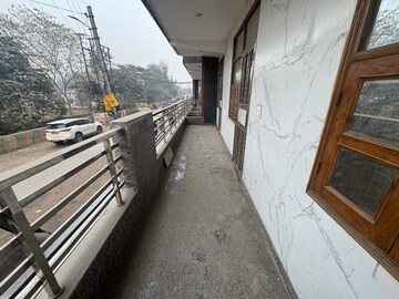 Balcony in 3 BHK Builder Floor at Sector 73 – for Sale