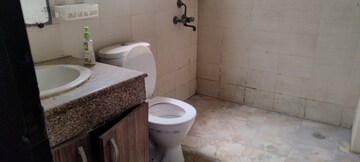 Bathroom in 3 BHK Apartment at Logix Blossom County, Sector 137 – for Rent