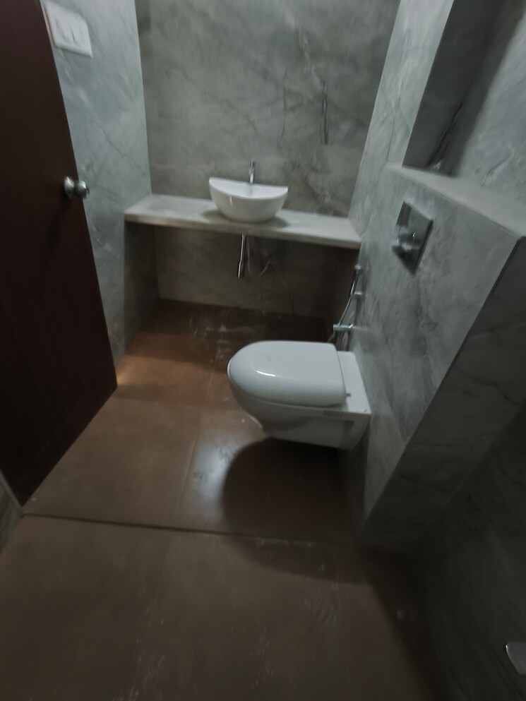 Bathroom, shree-mangesh 1 Bedroom 600 Sq.Ft. Apartment In Chembur Mumbai 8640523