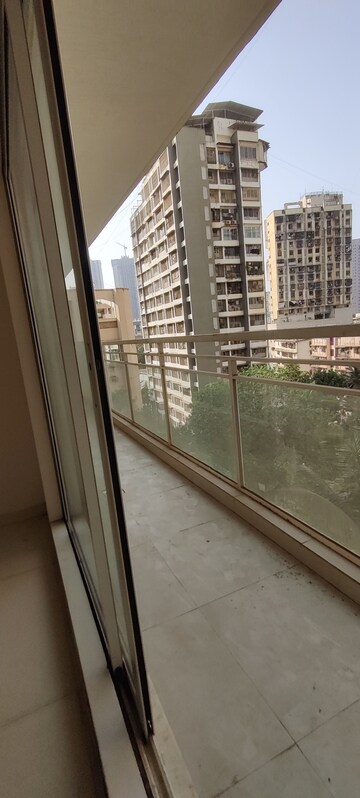 Balcony in 4 BHK Apartment at Indiabulls Sky Forest, Lower Parel – for Sale