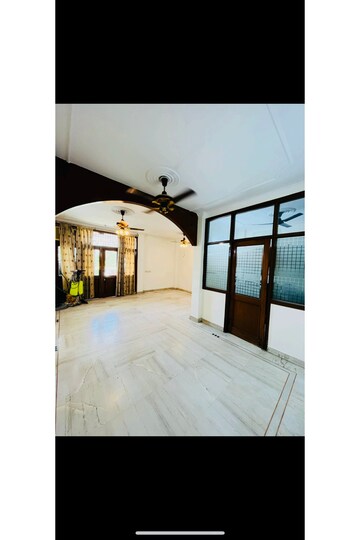 Room in 2 BHK Builder Floor at East Of Kailash – for Rent