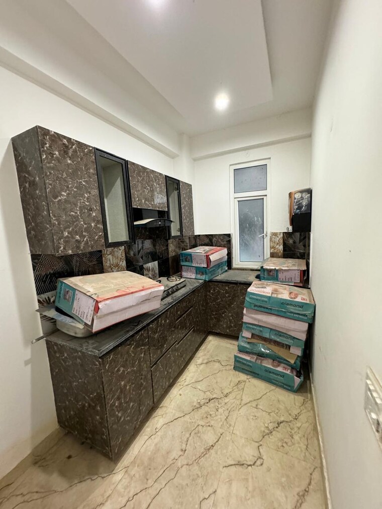 Kitchen, sector 73 4 Bedroom 1800 Sq.Ft. Builder Floor In Sector 73 Noida 8640530