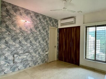 Room in 3.5 BHK Apartment at Kalpataru Siddhachal Elite, Vasant Vihar – for Rent