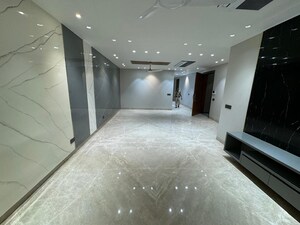 Kitchen in 3 BHK Builder Floor at ML 73 Avenue, Sector 73 – for Sale