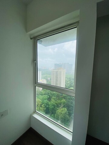 Room in 2 BHK Apartment at Courtyard by Narang Realty and The Wadhwa Group, Pokhran Road No Two – for Rent