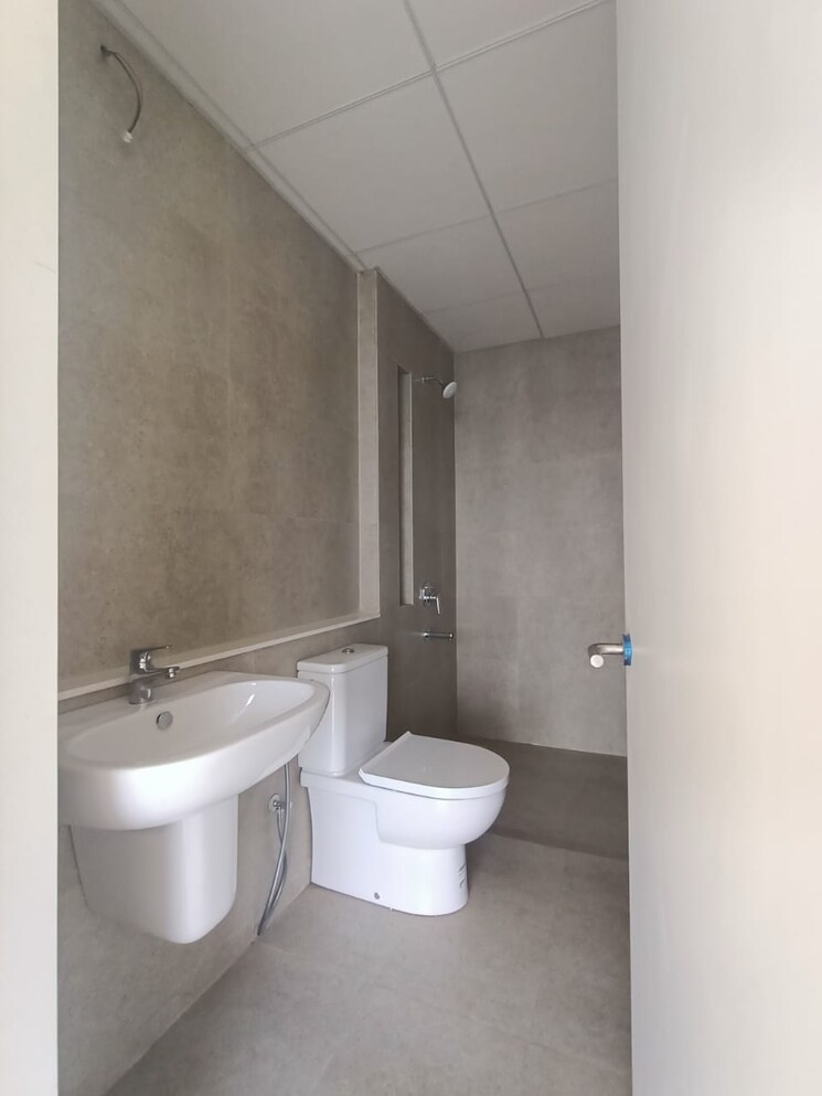 Bathroom, tata-serein 3 Bedroom 1080 Sq.Ft. Apartment In Pokhran Road No Two Thane 8640584