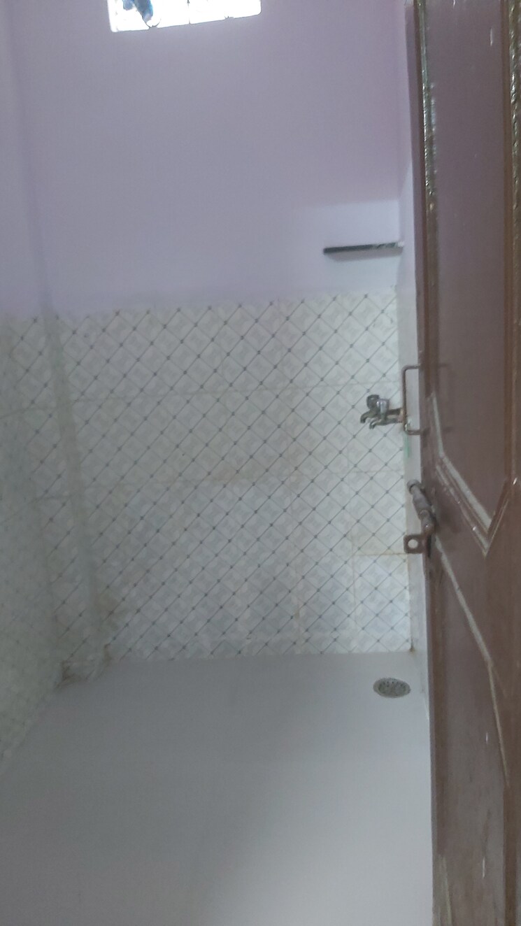 Room, mayur vihar 1 RK 280 Sq.Ft. Builder Floor In Mayur Vihar Delhi 8640592