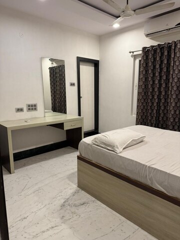 Bedroom in 3 BHK Apartment at Visalakshi Nagar – for Rent
