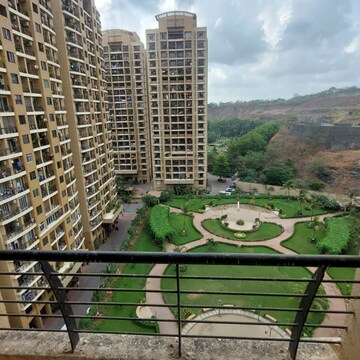 2 BHK Apartment For Rent in Malad East