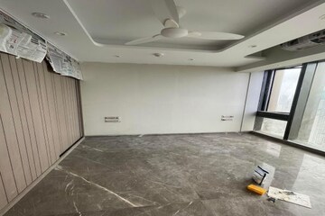 Bathroom in 4 BHK Apartment at Lodha The Park, Worli – for Rent