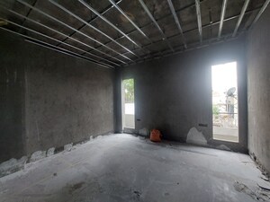 Master Bedroom in 5 BHK Builder Floor at Model Town Phase 2 – for Sale