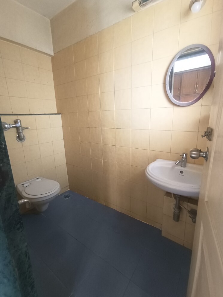 Bathroom, everest-world-gardenia 2 Bedroom 1100 Sq.Ft. Apartment In Dhokali Thane 8640628