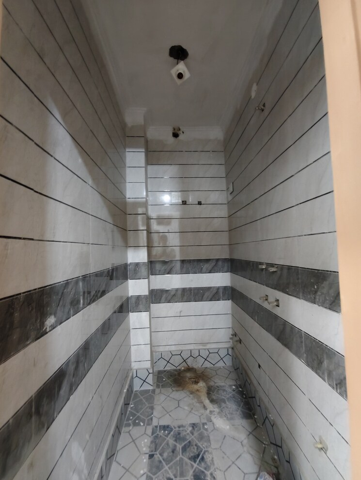 Balcony, govindpuri 2 Bedroom 600 Sq.Ft. Builder Floor In Govindpuri Delhi 8640649