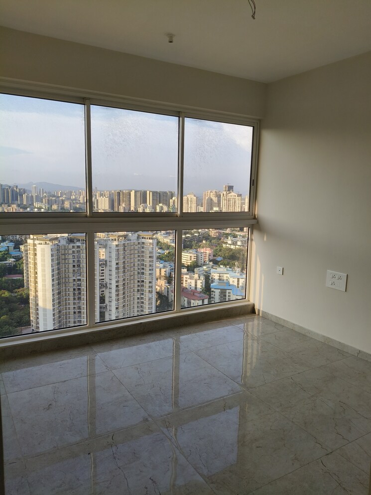 Room, tata-serein 1 Bedroom 450 Sq.Ft. Apartment In Pokhran Road No Two Thane 8640654