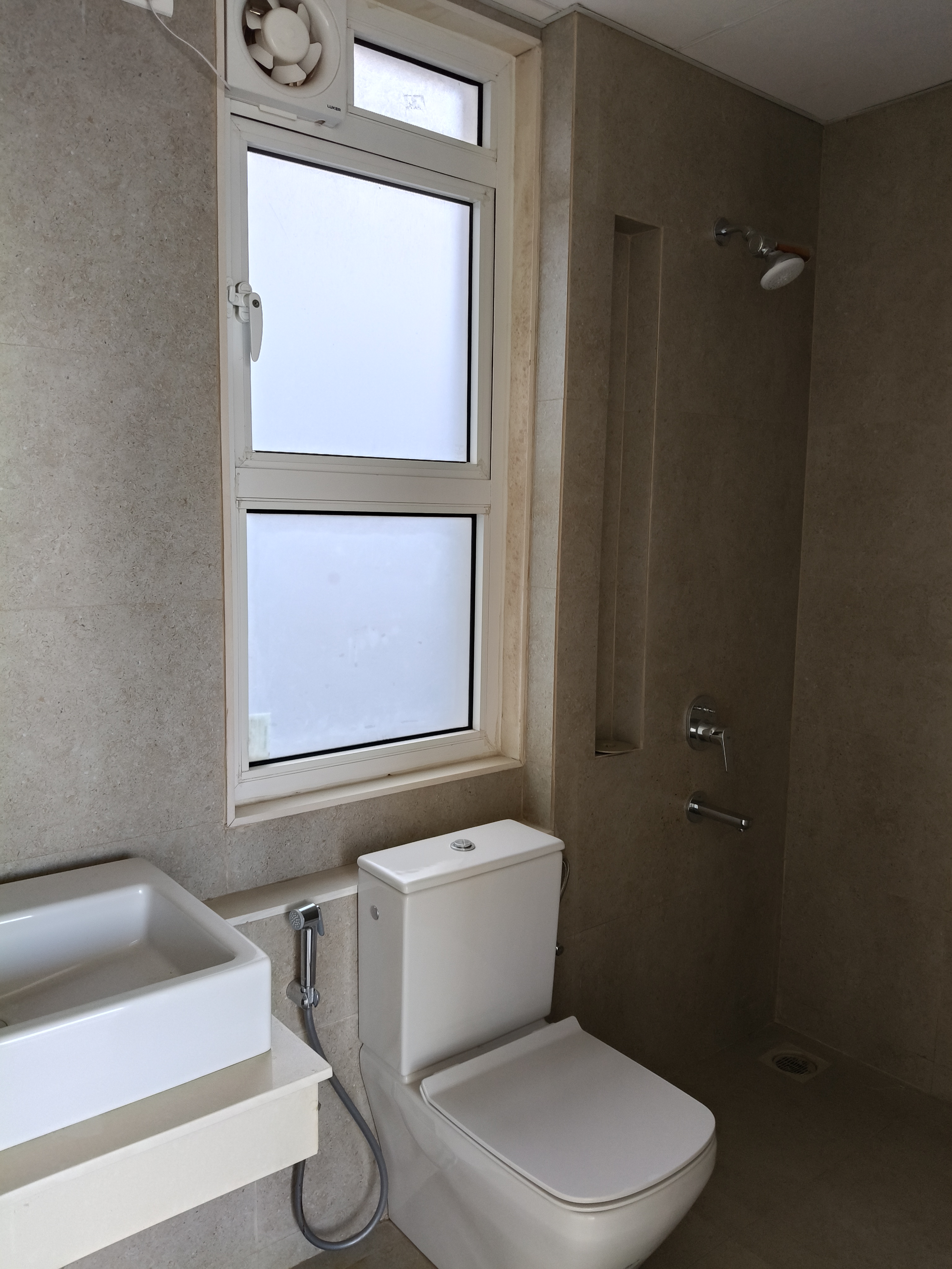 2 BHK + Pooja Room Apartment For Sale in Tata Serein