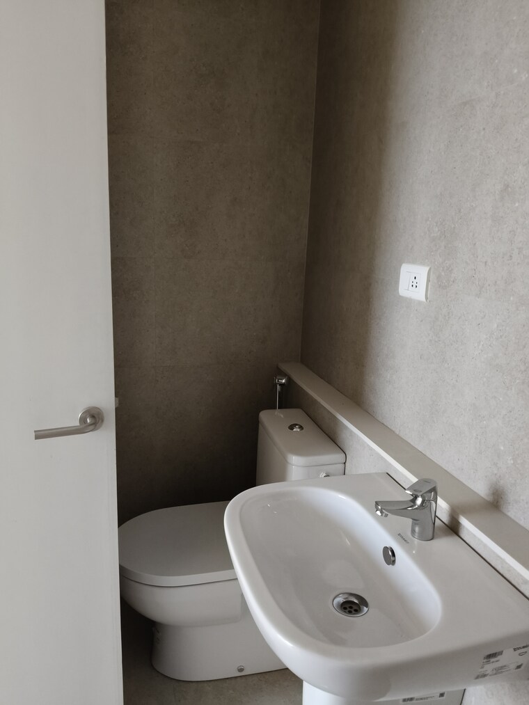 Bathroom, tata-serein 2 Bedroom 740 Sq.Ft. Apartment In Pokhran Road No Two Thane 8640658