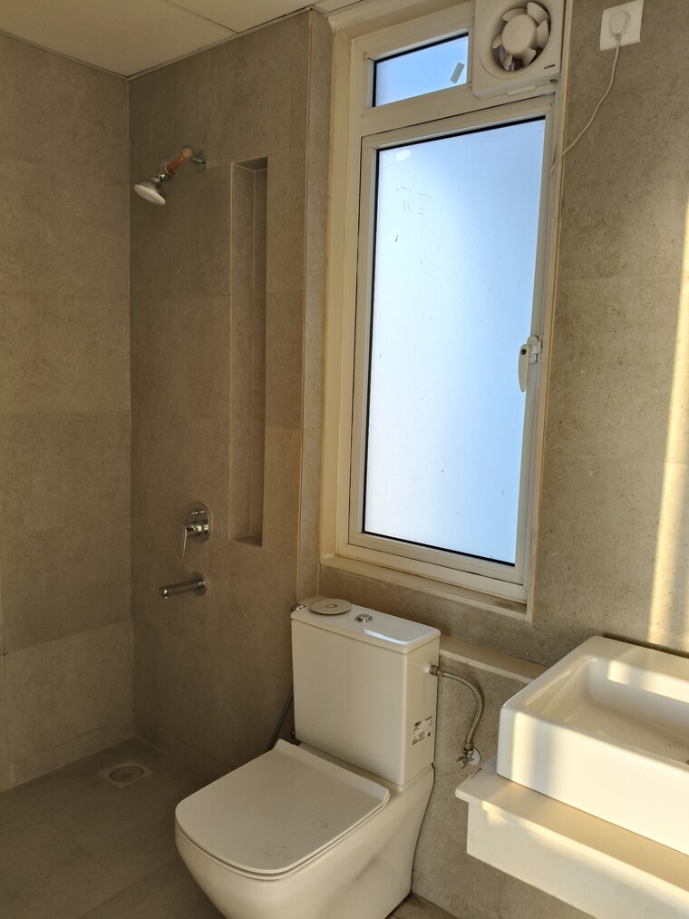 Bathroom, tata-serein 3 Bedroom 952 Sq.Ft. Apartment In Pokhran Road No Two Thane 8640667